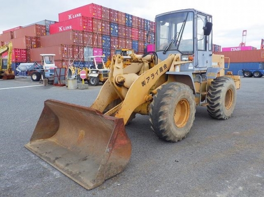 ขายรถตัก ยี่ห้อ TCM รุ่น E835