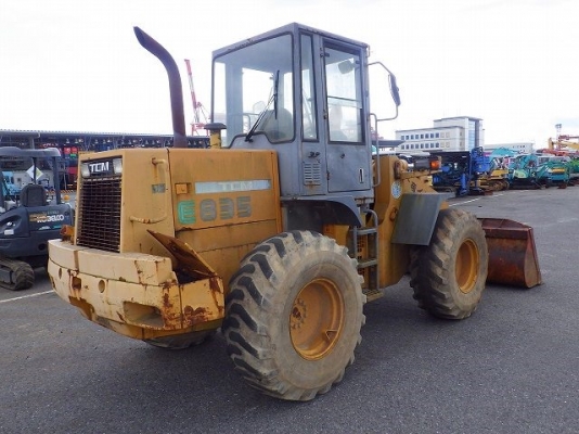 ขายรถตัก ยี่ห้อ TCM รุ่น E835