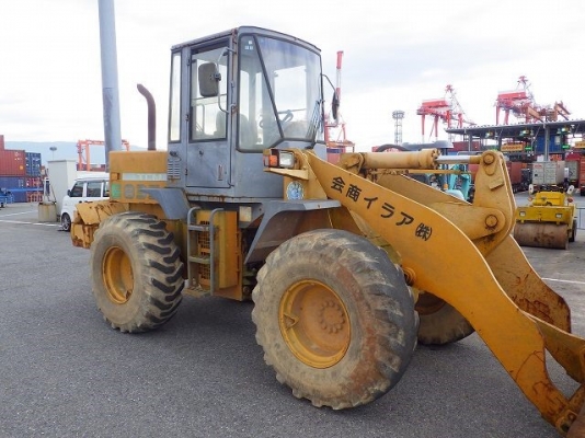 ขายรถตัก ยี่ห้อ TCM รุ่น E835