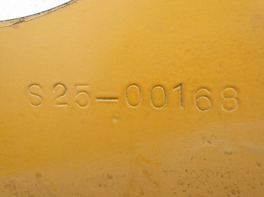 ขายรถตัก ยี่ห้อ TCM รุ่น E835