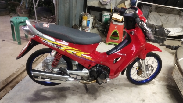 Wave125R จัดสภาพใหม่ทั้งคัน เครื่ิองดีฟิตใหม่ เล่มพร้อมชุดโอนลอย ภาษี63 สนใจดูรถได้ด้วยตัวเอง