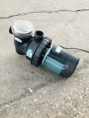 ขายชุดปั้มน้ำพร้อมถังกรองทรายสระว่ายน้ำมือสอง สภาพดี