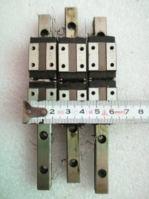 ทั้งหมด 300 บ.ส่งถึงบ้านฟรีโทร 083-2000058 LINE ID:line832923 รางสไลด์ความยาว 13 ซม.ความกว้าง 20 มม.ลูกเลื่อน 2 ชุด/ราง