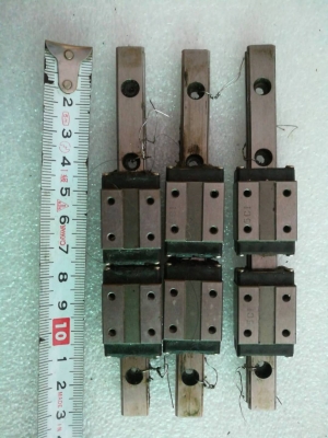 ทั้งหมด 300 บ.ส่งถึงบ้านฟรีโทร 083-2000058 LINE ID:line832923 รางสไลด์ความยาว 13 ซม.ความกว้าง 20 มม.ลูกเลื่อน 2 ชุด/ราง