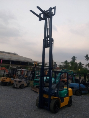 ขายรถยก KOMATSU FD30-14 เครื่องดีเซล 4D94E เสาสูง 5 เมตร ยกได้ 3 ตัน เกียร์ออโต้ ยางตันหน้า-หลัง รถนอกนำเข้า ติดต่อ 063-5628992 ID line: vorakrit1970