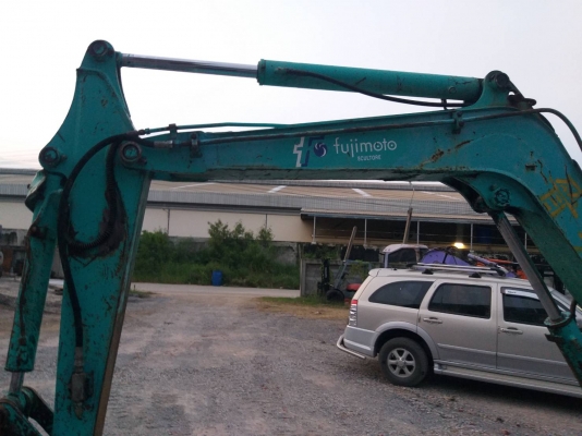 ขายรถแมคโค KOBELCO SK40SR แทรคยาง คอนโทรลสั้น ปั้มนิ้ว มีไปบ์ปิ้ง ติอต่อ 063-5628992