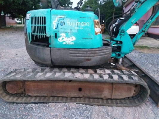 ขายรถแมคโค KOBELCO SK40SR แทรคยาง คอนโทรลสั้น ปั้มนิ้ว มีไปบ์ปิ้ง ติอต่อ 063-5628992