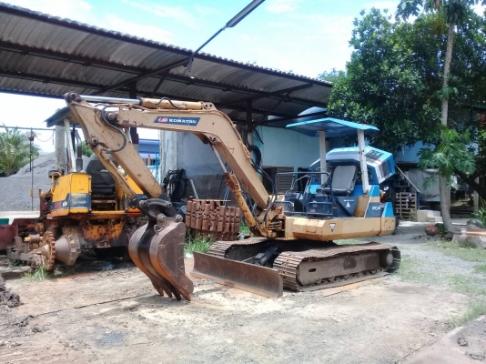 ขายKOMATSU PC40-6 เอวดีช่วงล่างดีปั้มแรงราคา210,000