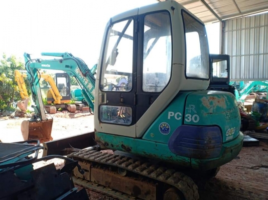 ขายจ้า..KOMATSU PC30-7. เก่านอกแท้  เดิมๆๆ  เครื่องปั๊มแห้ง  มีลายแย๊ก  พร้อมใช้  โทร 089-3818694  จ๊อย