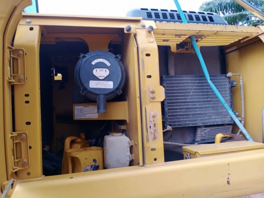 มี VDO ให้ชม.KOMATSU PC200-8 เอกสารเล่ม ไมล์ 10200 ชม.ราคา 1450000