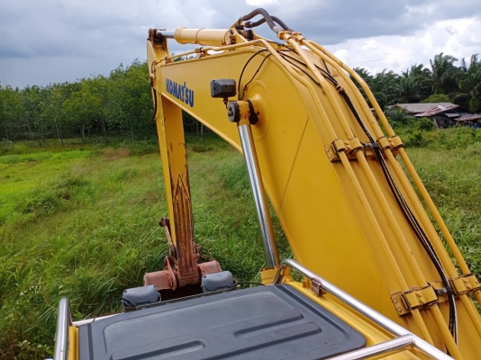 มี VDO ให้ชม.KOMATSU PC200-8 เอกสารเล่ม ไมล์ 10200 ชม.ราคา 1450000