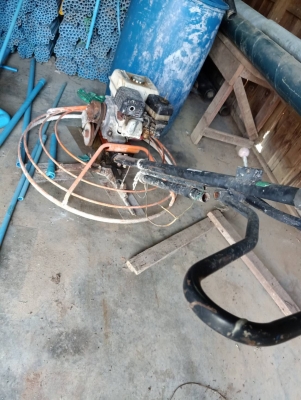 ขายด่วน เครื่องมือช่างเลิกกิจการ เครื่องตัดปูน เครื่องปั่นไฟ เครื่องปาดหน้าปูน 3รายการ เหมา 43000 บาท ใช้งานได้ปกติ