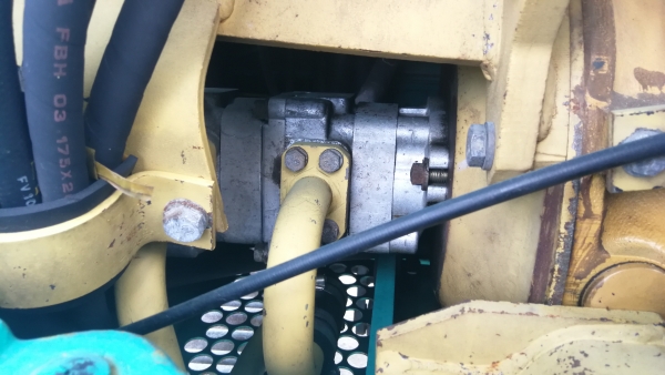 แบคโฮเล็ก KOMATSU PC40-7 เก่าญี่ปุ่นแท้ หัวเก๋ง พร้อมใช้