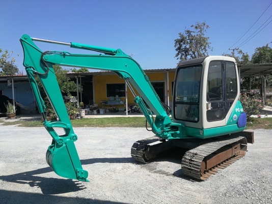 แบคโฮเล็ก KOMATSU PC40-7 เก่าญี่ปุ่นแท้ หัวเก๋ง พร้อมใช้