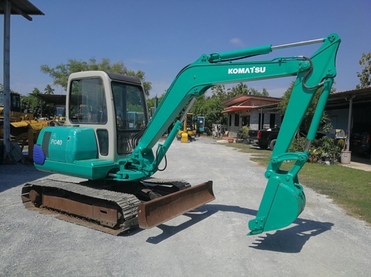 แบคโฮเล็ก KOMATSU PC40-7 เก่าญี่ปุ่นแท้ หัวเก๋ง พร้อมใช้