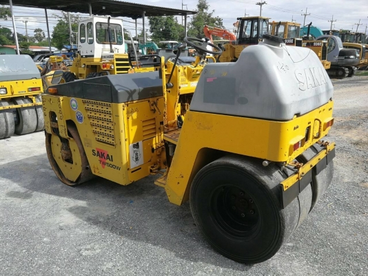 มาถึงที่ร้านแล้วคับผม รถบดสั่นสะเทือน SAKAI TW500W-1 มาถึงที่ร้านแล้วคับผม รถบดสั่นสะเทือน SAKAI TW500W-1