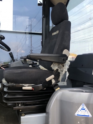 ขายรถตักล้อยาง KOMATSU WA320-6 รถนอกนำเข้าเองจากญี่ปุ่น สภาพสวยพร้อมใช้ มีVDOการทำงานครับ