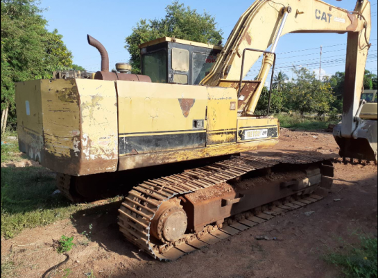 รถขุดแบ็คโฮ CAT E200B ไม่มีทะเบียน เครื่อง ปั้ม ช่วงล่างดี สนใจโทร0835601591,0903494058  อยู่ จ.อุดรธานี