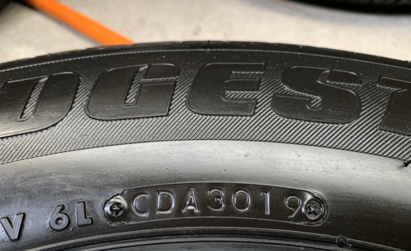 ยางใหม่ป้ายแดง 205-70-15 Bridgestone ปี 19 ใหม่ยกห้าง สวยกริ๊บ ยางใหม่ป้ายแดง 205-70-15 Bridgestone ปี 19 ใหม่ยกห้าง สวยกริ๊บ