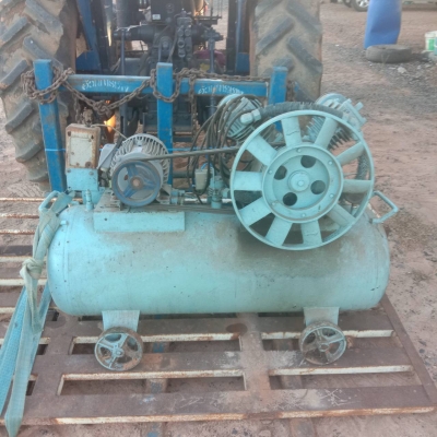 ขายปั้มลมสภาพสวยพร้อมใช่งานไดใหม่