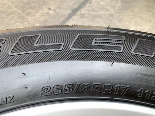 ล้อแม็กป้ายแดง Toyota Revo ขอบ 17 พร้อมยางป้ายแดง 265-65-17 Bridgestone ปลายปี 18 สวยกริ๊บๆ