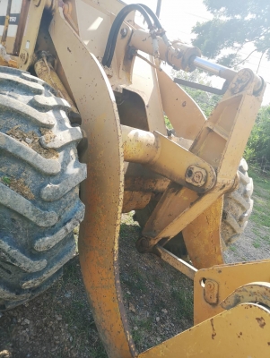 ปิดการขาย!!รถตักล้อยางKomatsu 515 ยางดี4เส้น ใช้งานได้ดี