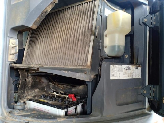 ขาย..KOBELCO SK135SR-2. YY05. เก่านอกแท้  เดิมๆๆ  มีลายแย๊ก..สภาพสวย  พร้อมใช้  โทร 089-3818694 จ๊อย