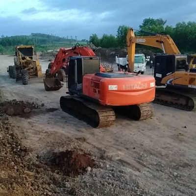 ขาย 1,390,000 HITACHI zx 200-3 รถทำงาน 6,000 ชม.ไฟฟ้าครบ เครื่องดี ปั้มแรง เอวแน่น ช่วงล่างสวย รถพร้อมใช้งาน เอกสารแจ้งจำหน่าย รถอยู่ กทม. 090-772-3710 090-772-3708