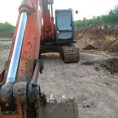 ขาย 1,390,000 HITACHI zx 200-3 รถทำงาน 6,000 ชม.ไฟฟ้าครบ เครื่องดี ปั้มแรง เอวแน่น ช่วงล่างสวย รถพร้อมใช้งาน เอกสารแจ้งจำหน่าย รถอยู่ กทม. 090-772-3710 090-772-3708