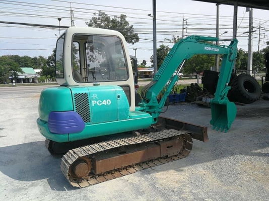 ขาย KOMATSU PC40-7 เก๋ง สวย นำเข้าจากญี่ปุ่น โทร.090-986-2521 อ๊อบ