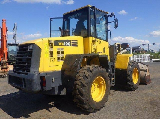 ขาย รถตัก KOMATSU WA100-5 นำเข้าจากญี่ปุ่น ระบบดี สีเดิมทั้งคัน ขายถูก โทร.090-986-2521 อ๊อบ
