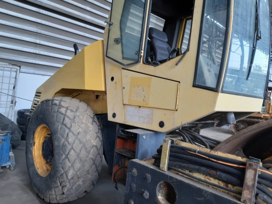 ขาย 1,250,000 รถบดสั่นสะเทือน 20 ตัน BOMAG BW 219 DH-3 ล้อเหล็กเรียบหนา 2 เพลา หัวเก๋ง ยางดี เครื่องดี ปั้มสั่นแรง รถปี 1997 เล่มทะเบียน รถสวยพร้อมใช้เอกสารเล่มพร้อมโอน รถอยู่ กทม. 090-772-3710 090-772-3708 ขาย 1,250,000 รถบดสั่นสะเทือน 20 ตัน BOMAG BW 219 DH-3 ล้อเหล็กเรียบหนา 2 เพลา หัวเก๋ง ยางดี เครื่องดี ปั้มสั่นแรง รถปี 1997 เล่มทะเบียน รถสวยพร้อมใช้เอกสารเล่มพร้อมโอน รถอยู่ กทม. 090-772-3710 090-772-3708