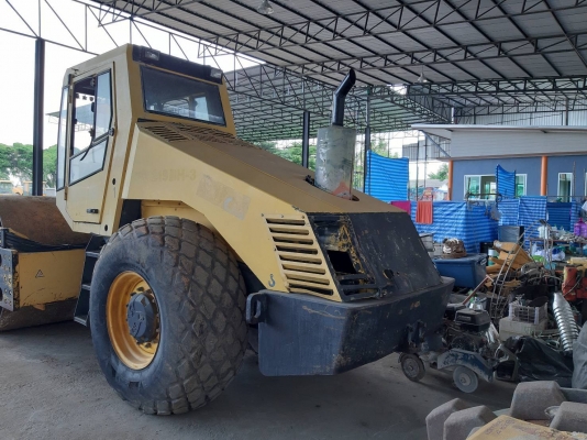 ขาย 1,250,000 รถบดสั่นสะเทือน 20 ตัน BOMAG BW 219 DH-3 ล้อเหล็กเรียบหนา 2 เพลา หัวเก๋ง ยางดี เครื่องดี ปั้มสั่นแรง รถปี 1997 เล่มทะเบียน รถสวยพร้อมใช้เอกสารเล่มพร้อมโอน รถอยู่ กทม. 090-772-3710 090-772-3708 ขาย 1,250,000 รถบดสั่นสะเทือน 20 ตัน BOMAG BW 219 DH-3 ล้อเหล็กเรียบหนา 2 เพลา หัวเก๋ง ยางดี เครื่องดี ปั้มสั่นแรง รถปี 1997 เล่มทะเบียน รถสวยพร้อมใช้เอกสารเล่มพร้อมโอน รถอยู่ กทม. 090-772-3710 090-772-3708