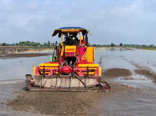 ขายรถตีดิน