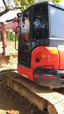 ขายดาวน์ 2 คัน = 550,000 บาท รถแบคโฮ KUBOTA รุ่น U55-6