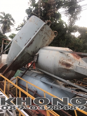 ขายด่วน ไซโล ผสมอาหารหมู ไก่ 1เพลา2ลูก และ2เพลา1ลูก มีไดร์1ตัว ใช้งานได้ทั้ง3ตัว เพียง 70000 บาท