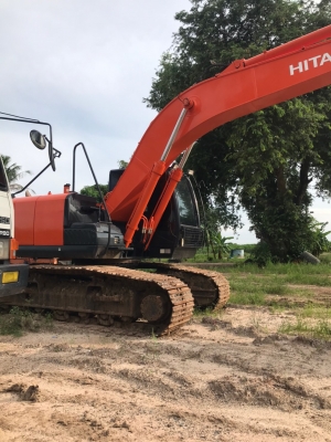 ขายแบคโฮ HiTachi zx200-5G ขายแบคโฮ HiTachi zx200-5G