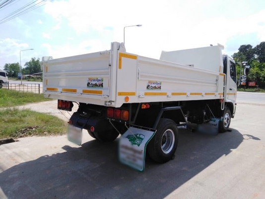 Hino mega 175 แรง ปี 49 หกล้อดัมพ์กระบะต่อใหม่ ยาว 4 เมตร พร้อมใช้งาน Hino mega 175 แรง ปี 49 หกล้อดัมพ์กระบะต่อใหม่ ยาว 4 เมตร พร้อมใช้งาน