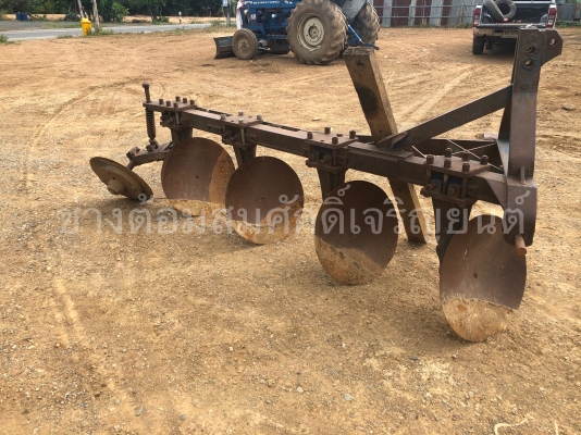 ผาน 4 รถไถใหญ่ ตามสภาพ