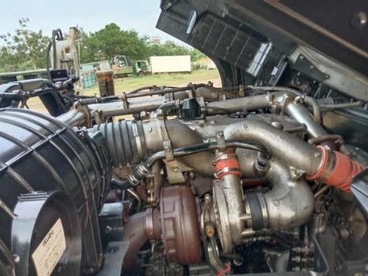 ISUZU deca 360 แรง ปี 56 หัวลากพร้อมหางพื้นเรียบสามเพลา ทะเบียนพร้อม