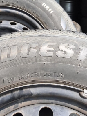 ยางบริสโตน215/70/15ปี16 ดอกยาง90\%+ โทร.0879050181.จัดส่งได้ครับ