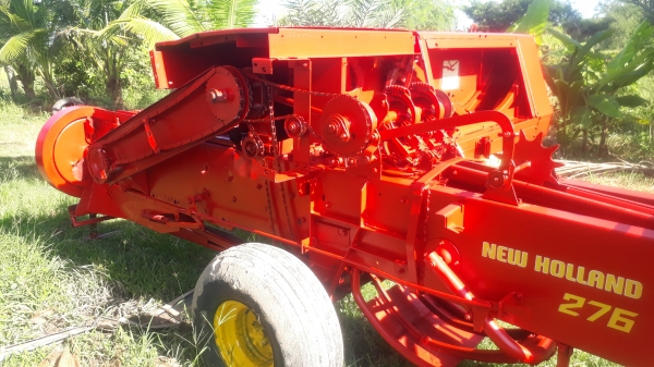 ขายเครื่องอัดฟาง New Holland 276 พร้อมใช้งาน