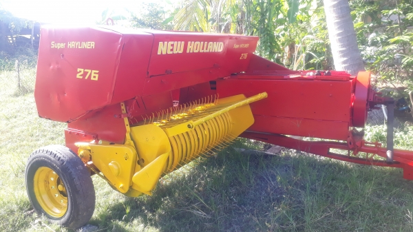 ขายเครื่องอัดฟาง New Holland 276 พร้อมใช้งาน