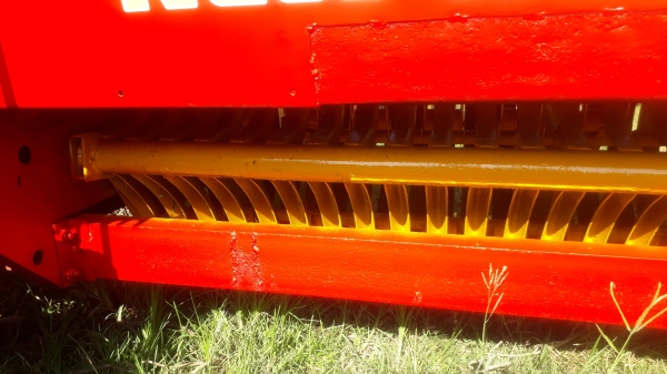 ขายเครื่องอัดฟาง New Holland 276 พร้อมใช้งาน