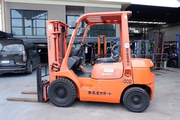 ขายรถฟอร์คลิฟท์เก่านอกนำเข้าจากญี่ปุ่น Toyota 7FD20