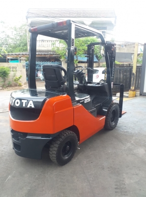 ขายรถฟอร์คลิฟท์เก่านอกนำเข้าจากญี่ปุ่น Toyota 8FD25 ขายรถฟอร์คลิฟท์เก่านอกนำเข้าจากญี่ปุ่น Toyota 8FD25