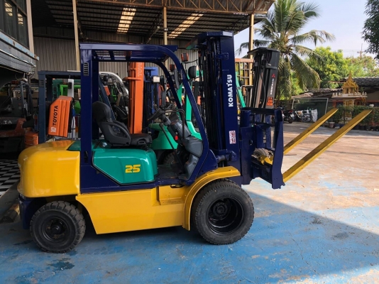 ขายรถฟอร์คลิฟท์เก่านำเข้าจากญี่ปุ่น KOMATSU FD25-12 ขายรถฟอร์คลิฟท์เก่านำเข้าจากญี่ปุ่น KOMATSU FD25-12