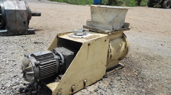โรตารี่วาล์ว(แอร์ล็อค)Rotary Valve ปากท่อ 10&rdquo; พร้อมชุดมอเตอร์เกียร์ Sew Eurodrive ใบพัดสเตนเลส