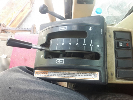 ขายนถเกรดCAT140H เป็นCATบราซิลเอกสารครบราคา 4,400,000ราคานี้ยังไม่รวมภาษี7เปอร์เซ็นต์