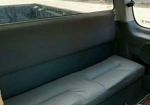 แผงหลังติดกับเบาะนั่งในส่วนแคป  ISUZU D-MAX